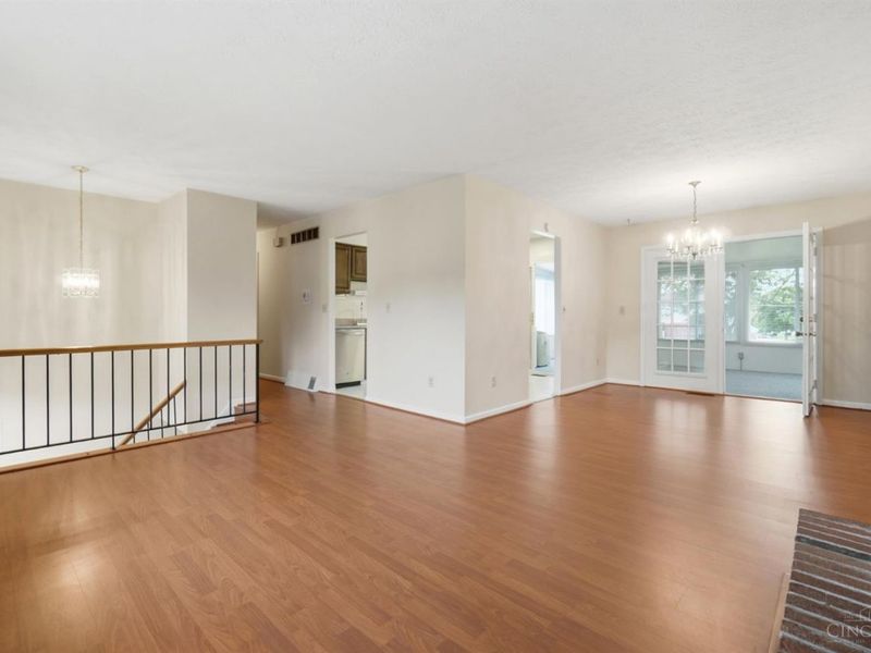 890 Summerfield Lane, Springdale, OH 45240 Photo 27