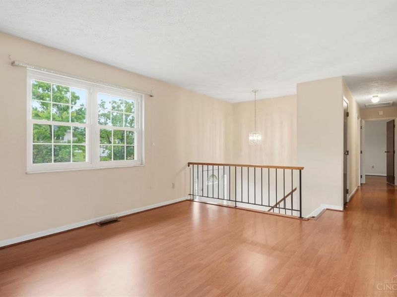 890 Summerfield Lane, Springdale, OH 45240 Photo 28