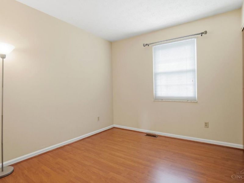 890 Summerfield Lane, Springdale, OH 45240 Photo 9