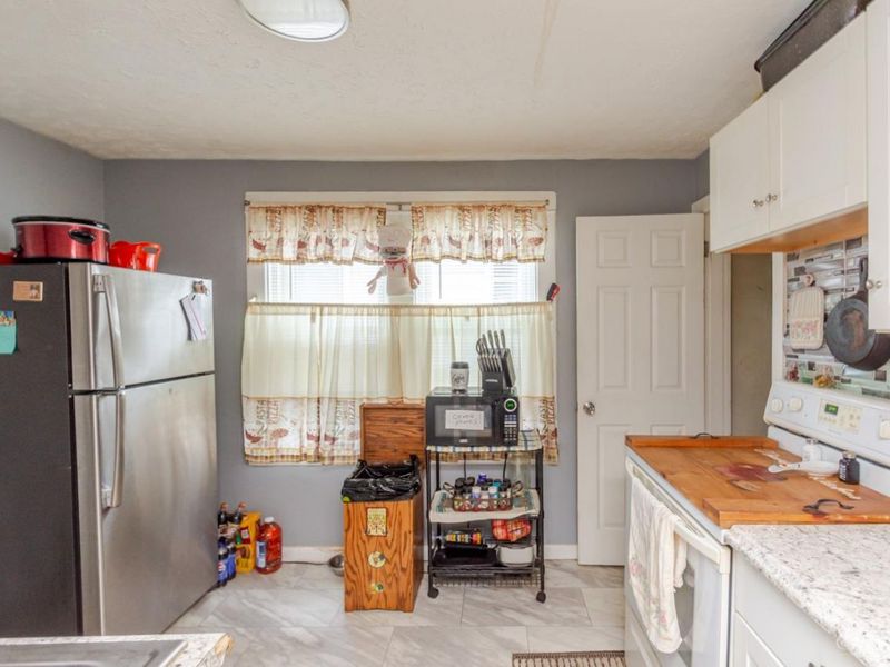 2419 St Charles Avenue, Dayton, OH 45410 Photo 7