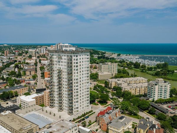 1313 N Franklin PLACE, Unit 803, Milwaukee, WI 53202