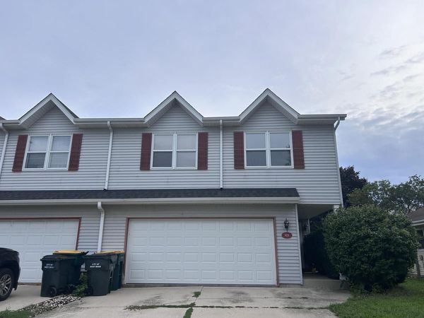 1426 Sunnydale CIRCLE, West Bend, WI 53090