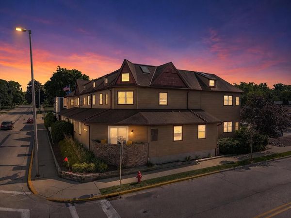 100 Main STREET, Unit 102, Pewaukee, WI 53072