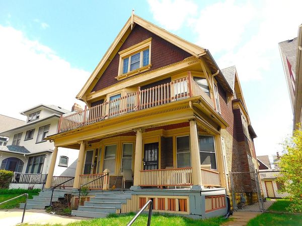 526 N 32nd STREET, Unit 528, Milwaukee, WI 53208