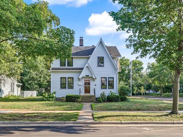 539 W Grand Avenue, Eau Claire, WI 54703