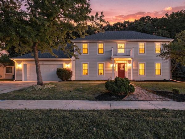 4228 W Tumblecreek DRIVE, Franklin, WI 53132