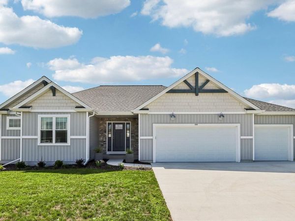 355 Ridgeview DRIVE, Lake Mills, WI 53551