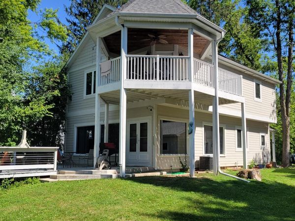 12659 N East Shoreland DRIVE, Mequon, WI 53092