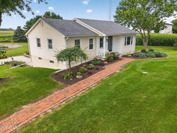 11725 Sylvania Metamora Road, Berkey, OH 43504