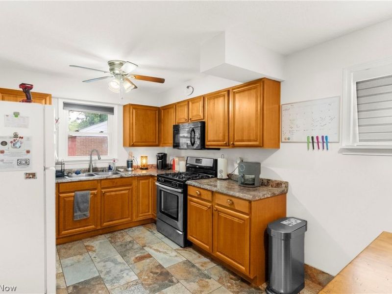 3235 Sunnybrooke, Youngstown, OH 44511 Photo 11