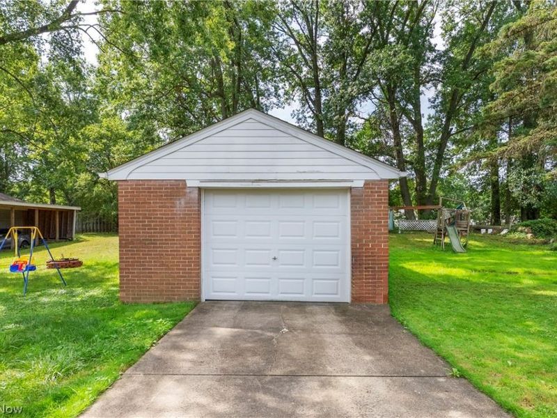 3235 Sunnybrooke, Youngstown, OH 44511 Photo 5