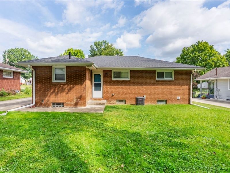 3235 Sunnybrooke, Youngstown, OH 44511 Photo 6