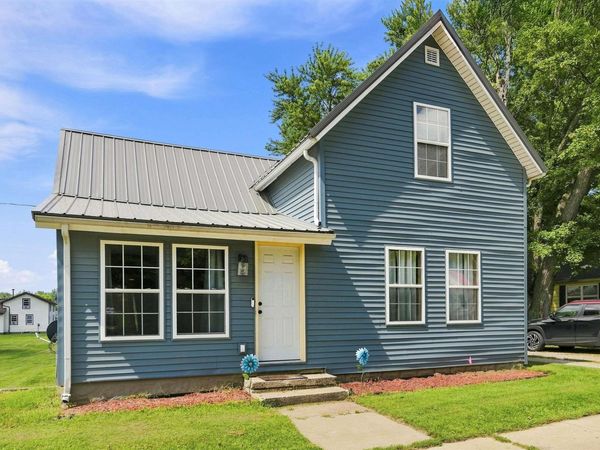 712 N Cavin Street, Ligonier, IN 46767