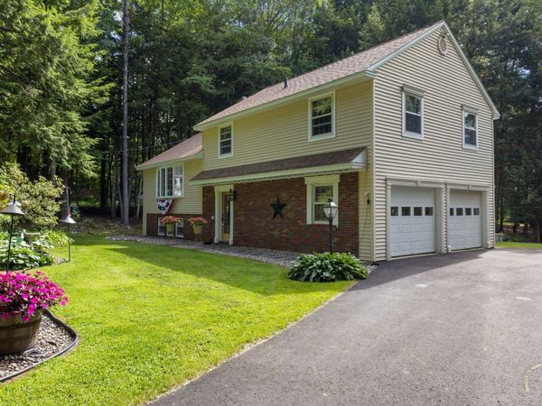 59 Country Club Road , Manchester, ME 04351