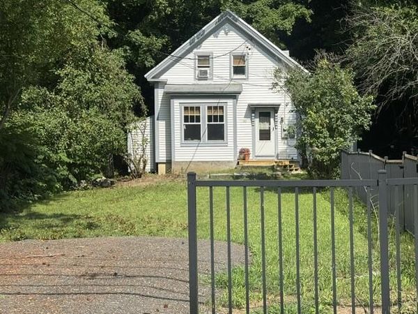 140 Prescott Street , Farmington, ME 04938