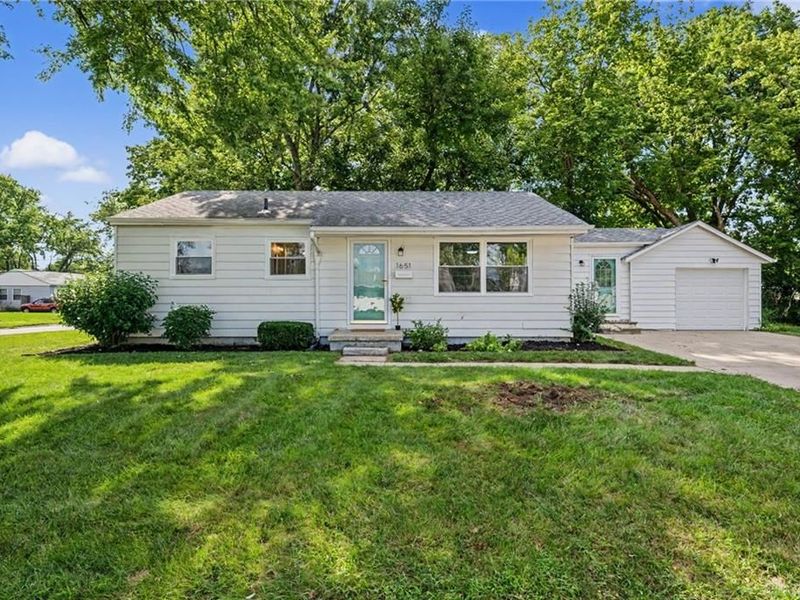 1651 Seabrook Road, Dayton, OH 45432 Photo 2