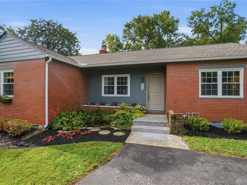 679 Meadowview Drive, Washington Township, OH 45459 Photo 5