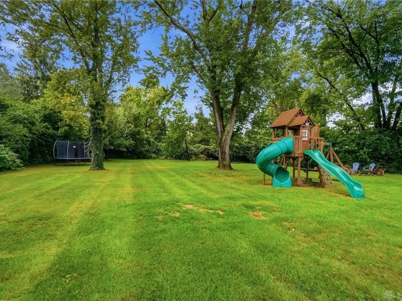 679 Meadowview Drive, Washington Township, OH 45459 Photo 53