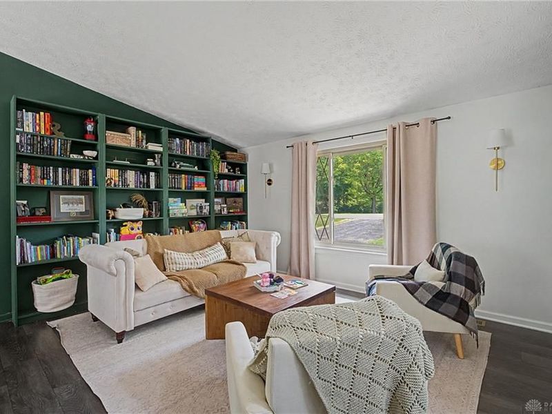 5615 Little Sugar Creek Road, Bellbrook, OH 45440 Photo 8