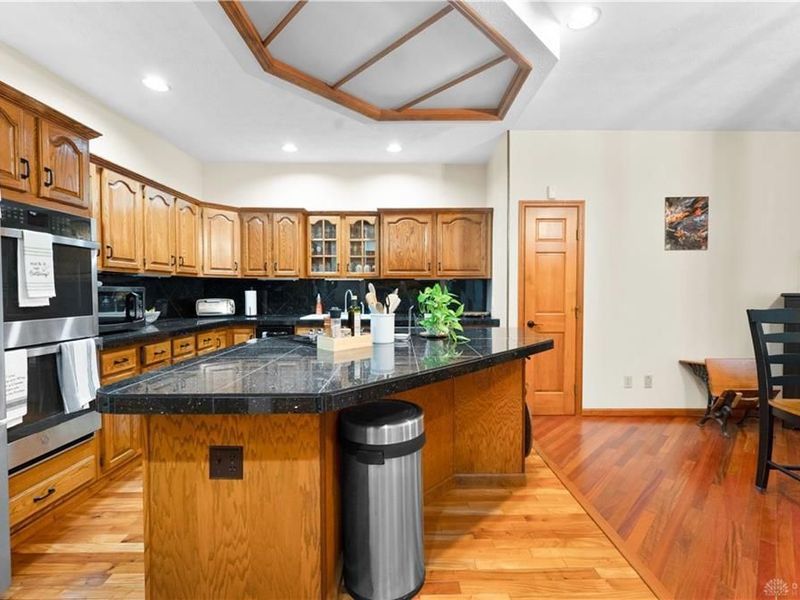 6250 Wooden Shoe Lane, Dayton, OH 45459 Photo 14