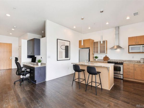 2958 Syracuse Street , Unit 416, Denver, CO 80238