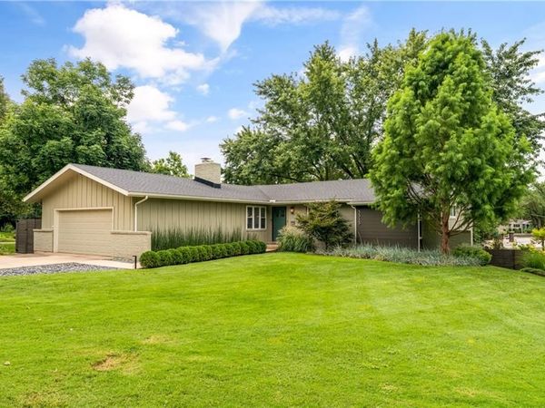 3315 W 98th Street, Overland Park, KS 66206