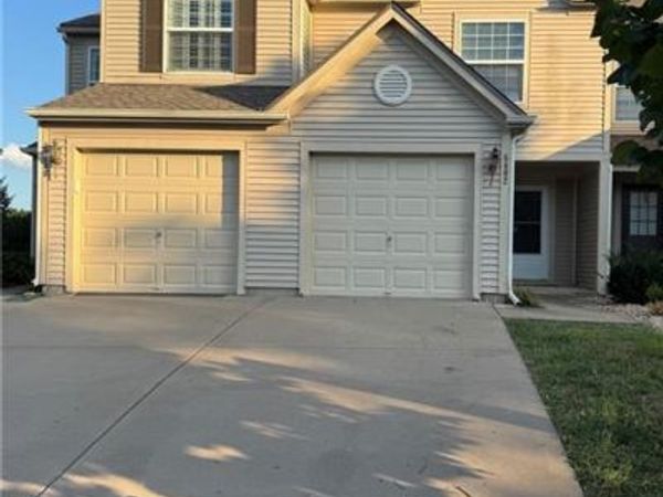 5402 N Fairmount Avenue, Kansas City, MO 64118