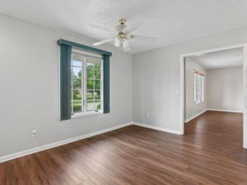 384 Bishop Drive, London, OH 43140 Photo 13