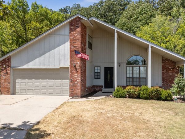 6905 W 51st Street, Tulsa, OK 74107