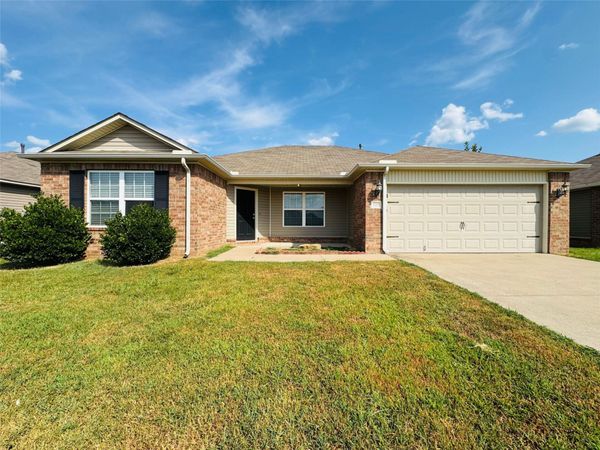 9215 S 253rd East Avenue , Broken Arrow, OK 74014