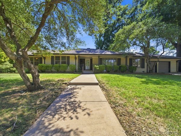 2706 E 57th Street, Tulsa, OK 74105