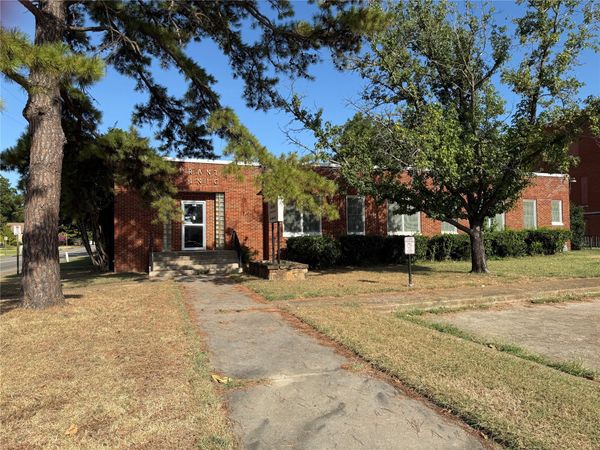 203 N 16th Avenue , Durant, OK 74701