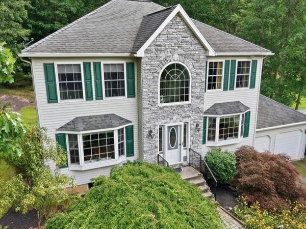 125 Lakeview Drive, Mountain Top, PA 18707