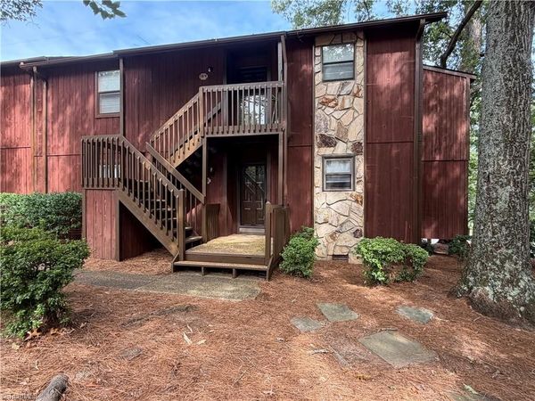 103 Aspen Court , Winston-Salem, NC 27106
