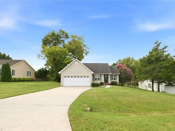 153 Cloister Drive, Mocksville, NC 27028