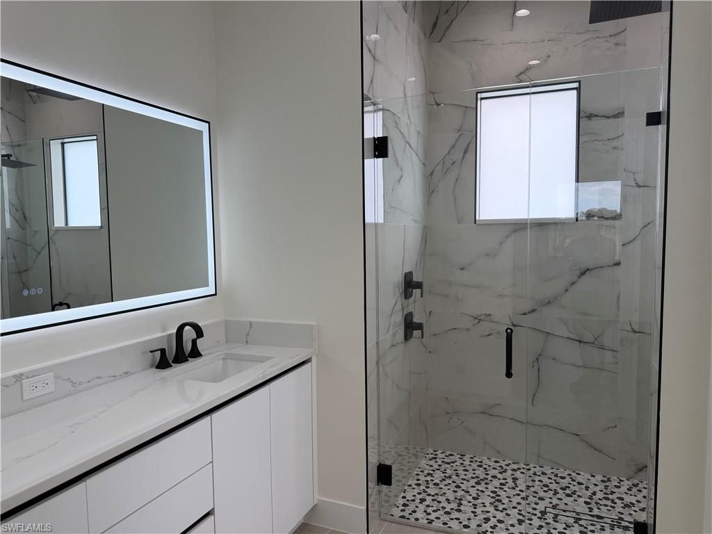 3806 NE 60th Ave , Naples, FL 34120 Photo