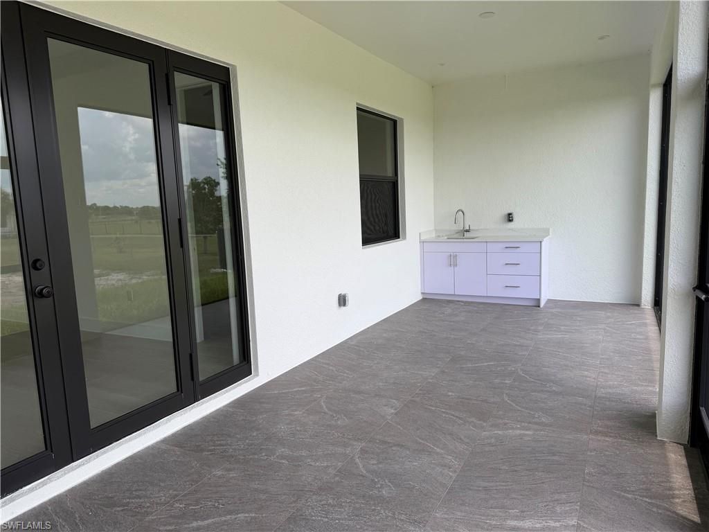 3806 NE 60th Ave , Naples, FL 34120 Photo