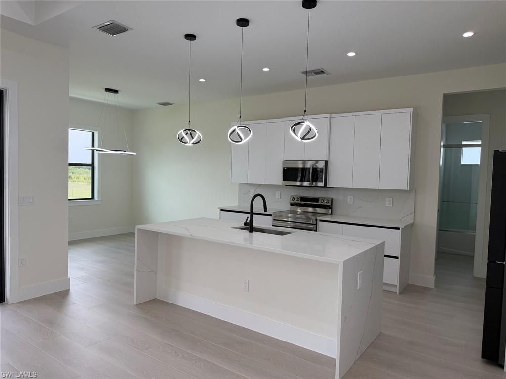 3806 NE 60th Ave , Naples, FL 34120 Photo