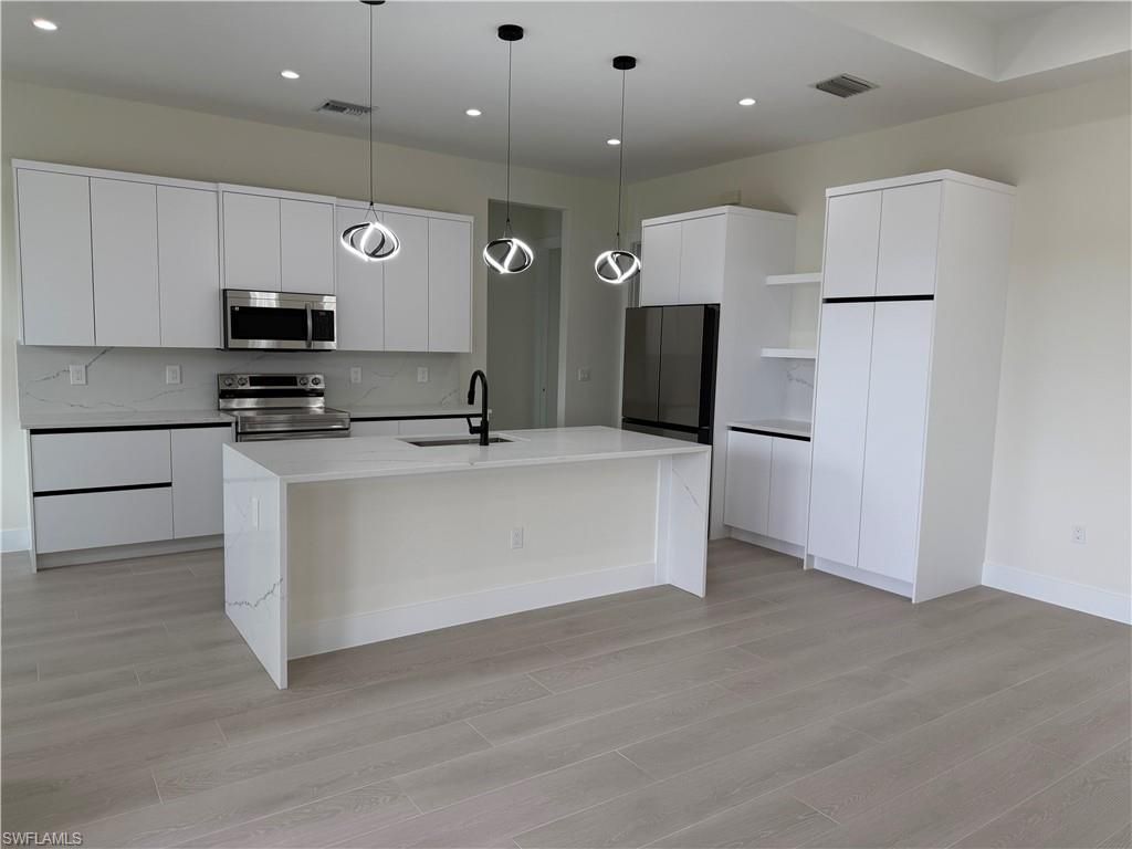 3806 NE 60th Ave , Naples, FL 34120 Photo