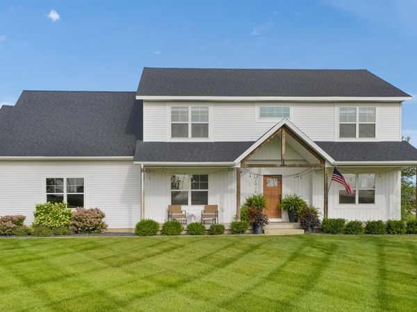 2429 16th Avenue SW, Hudsonville, MI 49426