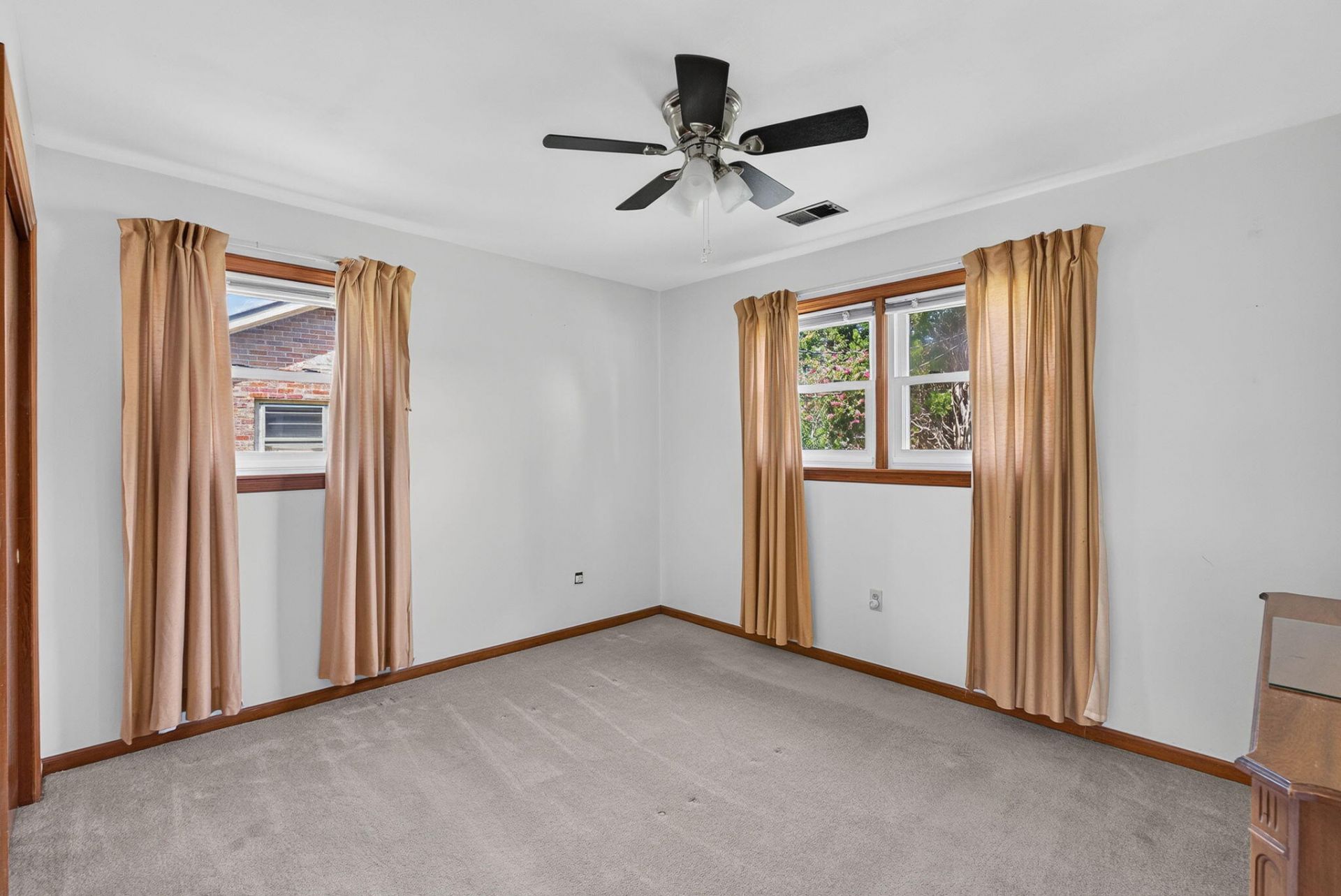 112 Lyle Road Photo 18