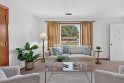 112 Lyle Road photo 4
