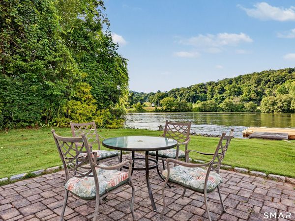 60 Housatonic, Newtown, CT 06482