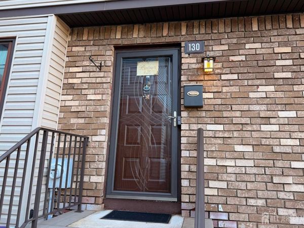 130 Highview Drive, Woodbridge, NJ 07095