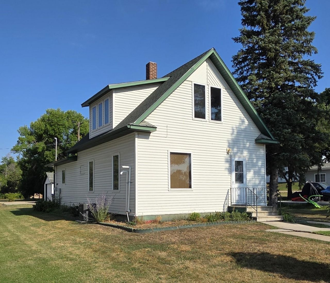 109 5th Street  primary photo