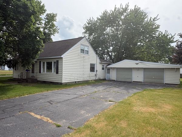 1782 Vine Street, Manistee, MI 49660