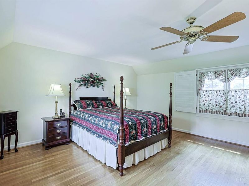 402 W Cliff Lane, Cincinnati, OH 45220 Photo 20