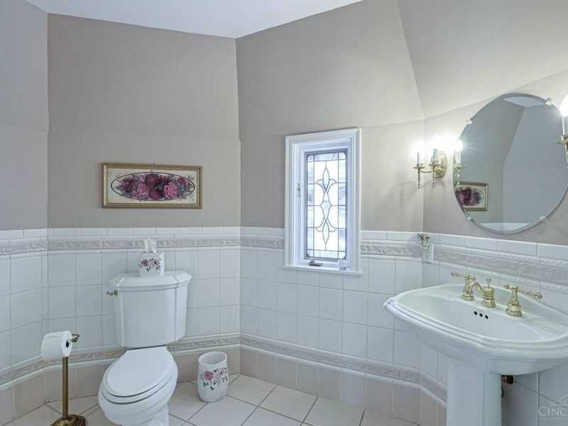 402 W Cliff Lane, Cincinnati, OH 45220 Photo 34