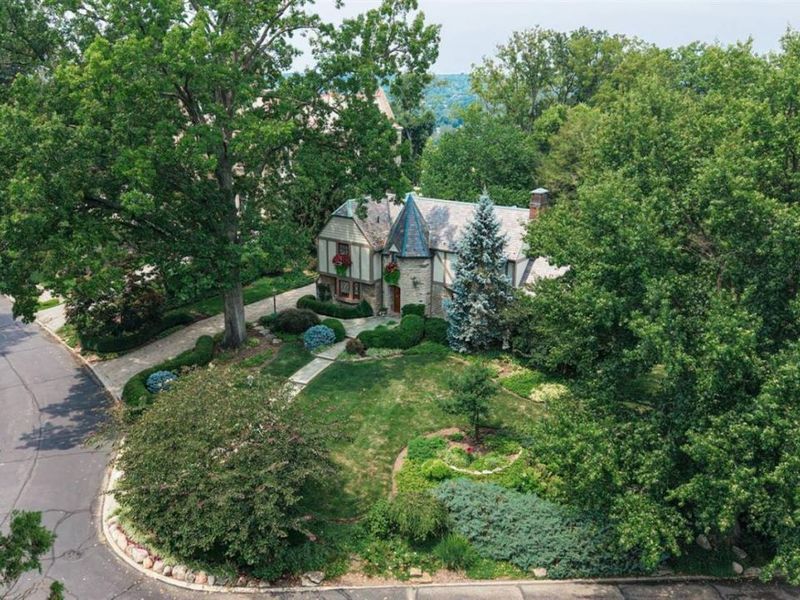 402 W Cliff Lane, Cincinnati, OH 45220 Photo 57