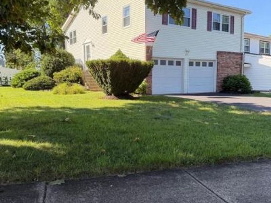 131 Chesapeake Drive, Newtown, PA 18940 Main Photo
